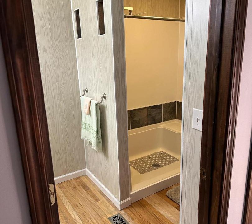 Photo of Bathroom in Leasburg