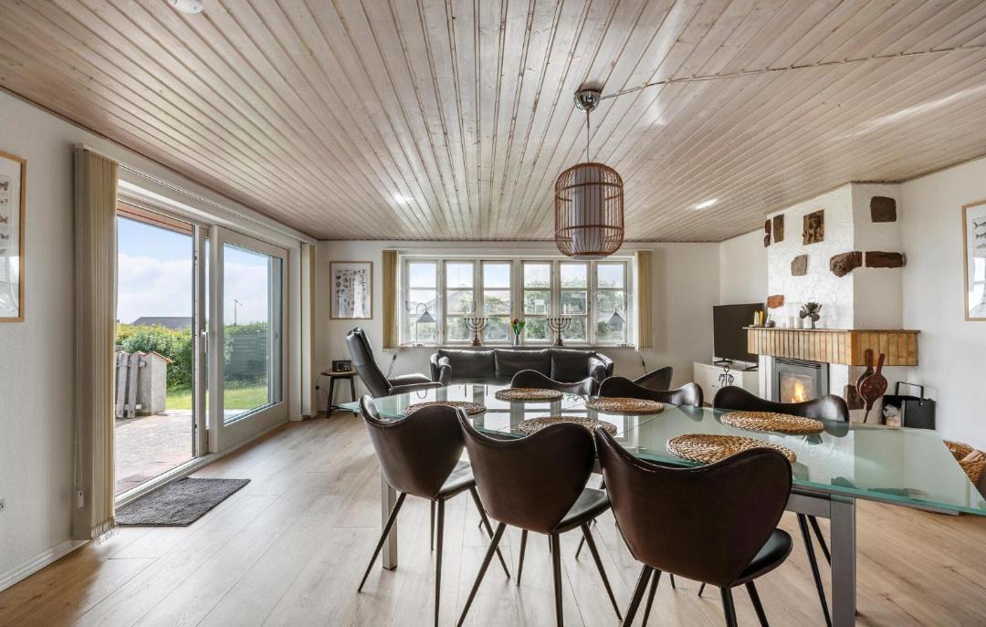 Photo of Others in Frolunde