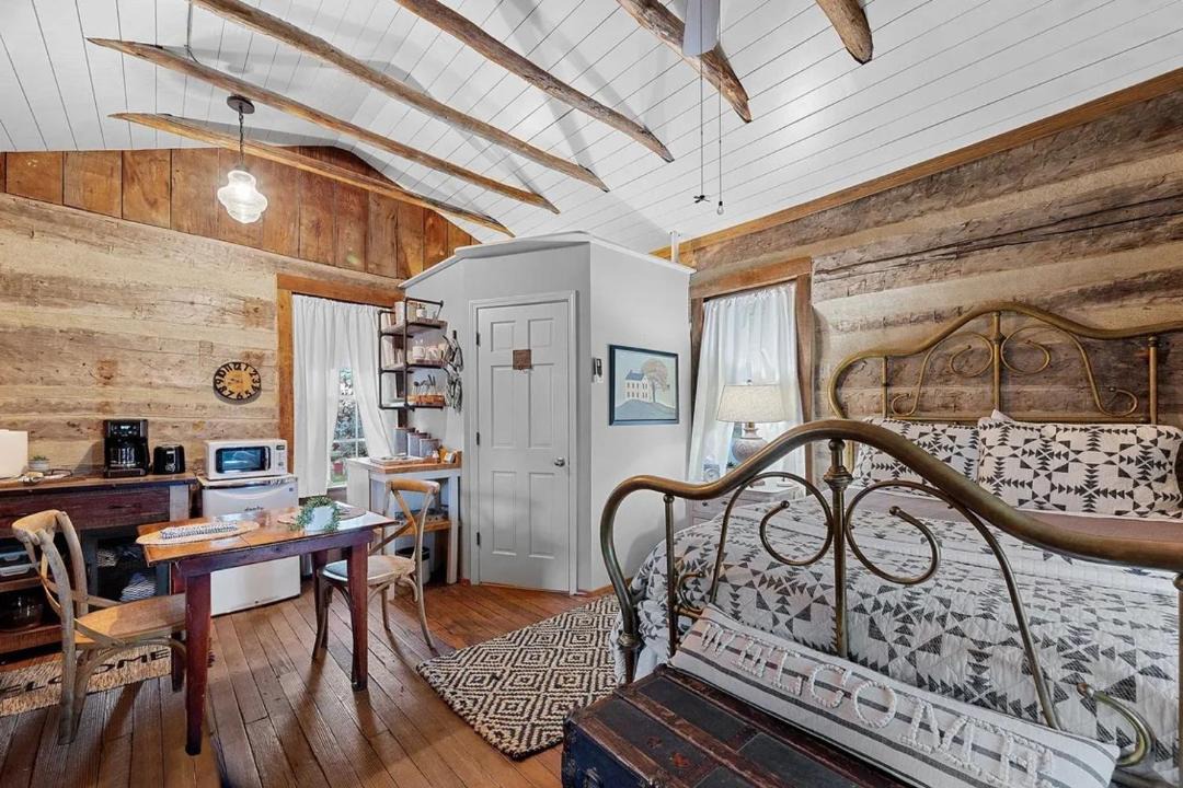 Photo of Others in Augusta