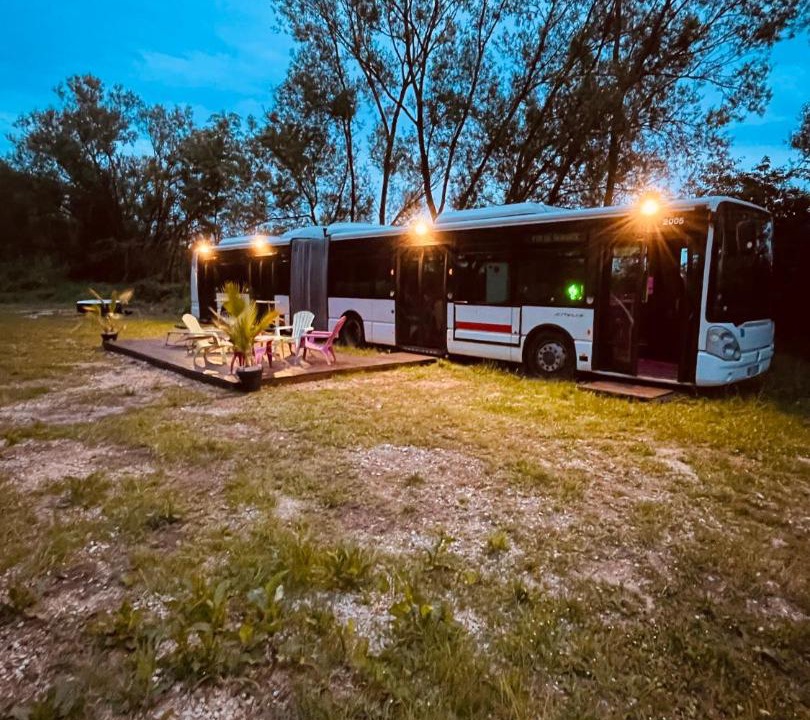 Photo of Others in Saint-Usage