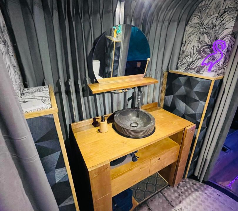 Photo of Others in Saint-Usage