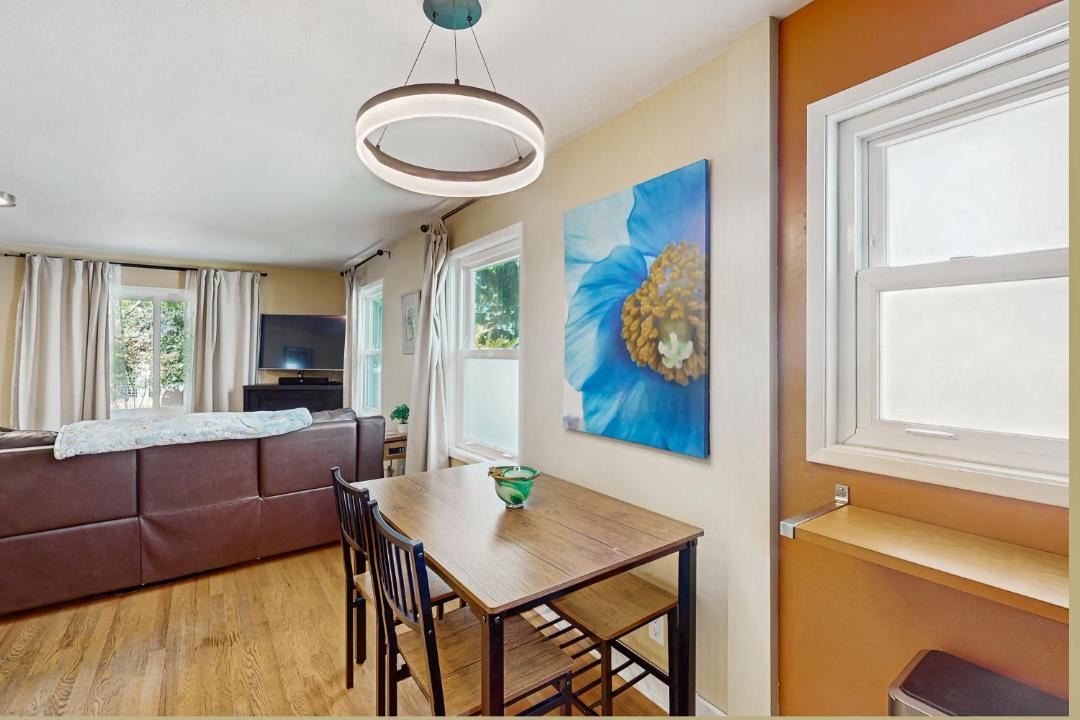 Photo of Others in Roxhill