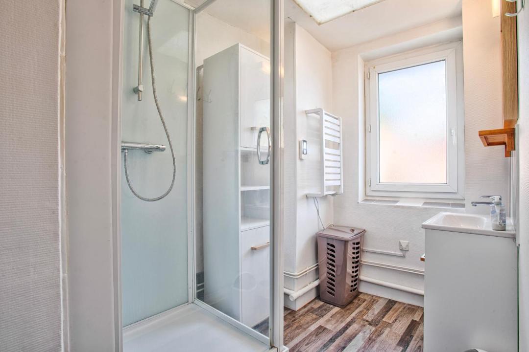 Photo of Bathroom in Bernieres-sur-Mer