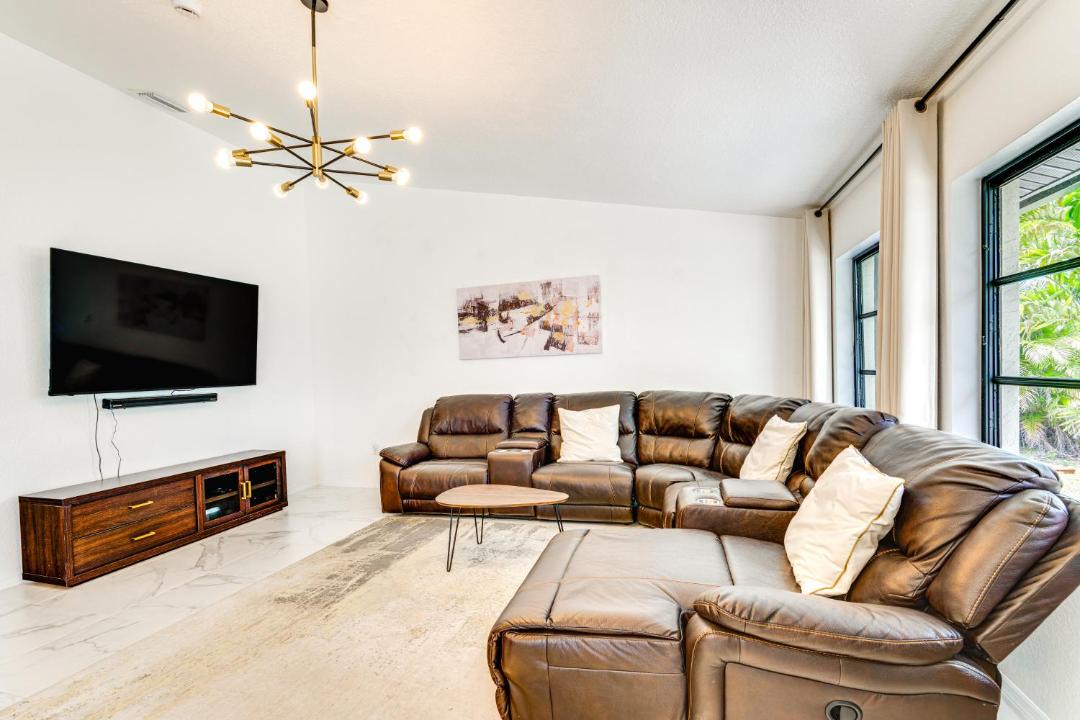 Photo of Livingroom in Charlotte County