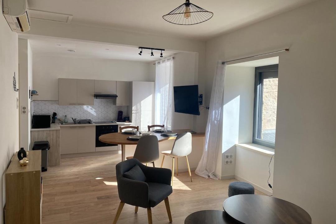 Photo of Others in Flavin