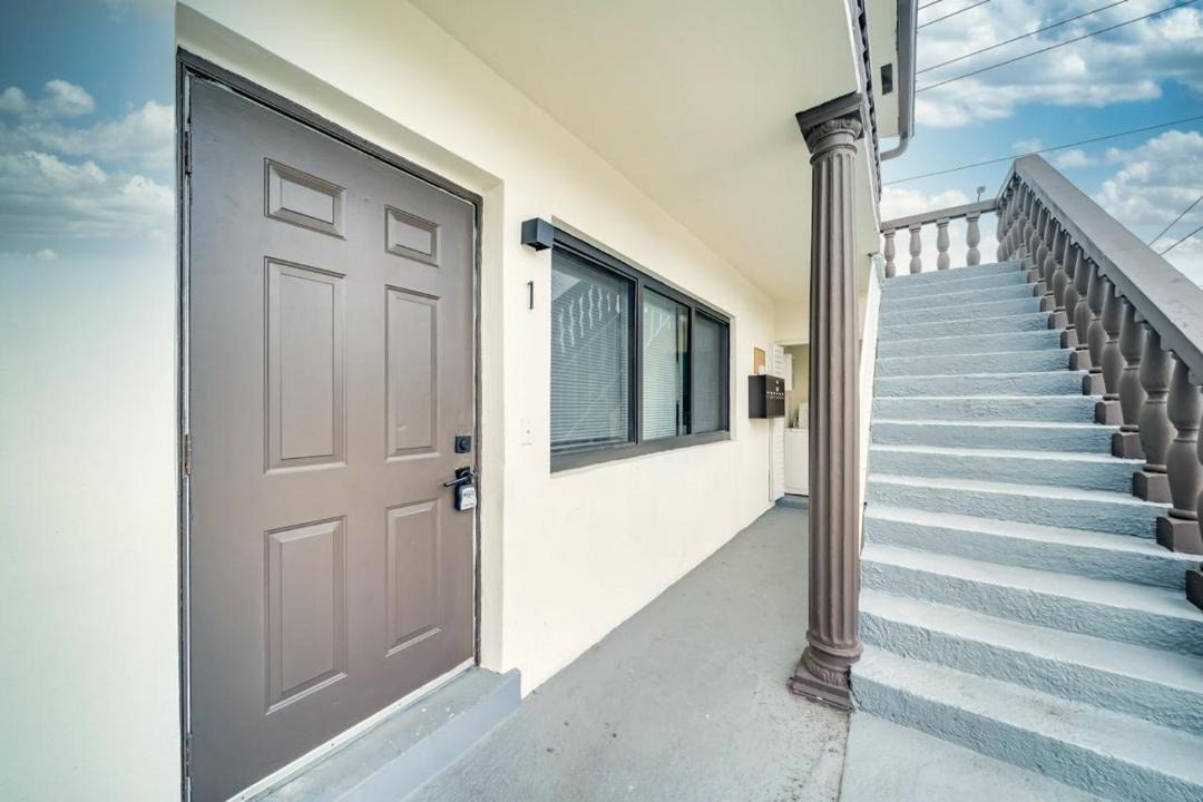 Photo of Others in Imperial Point