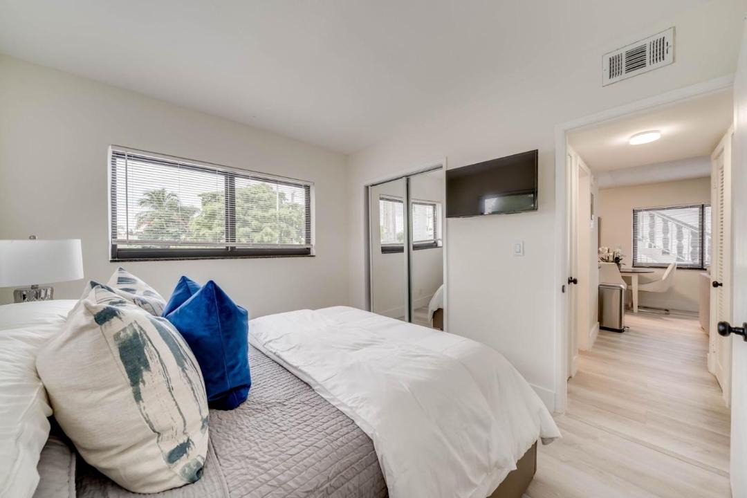 Photo of Bedroom in Imperial Point