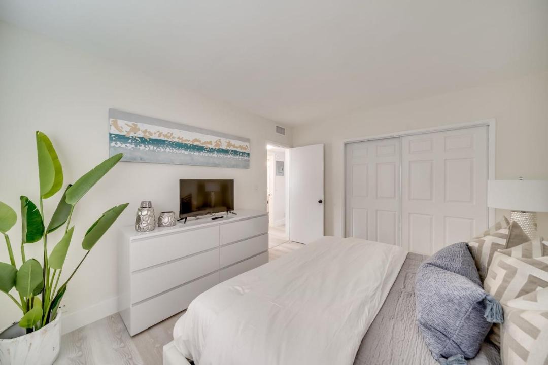 Photo of Bedroom in Imperial Point