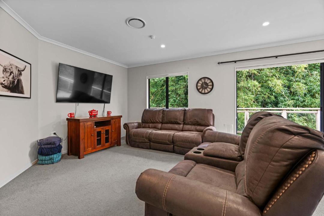 Photo of Livingroom in Hamilton
