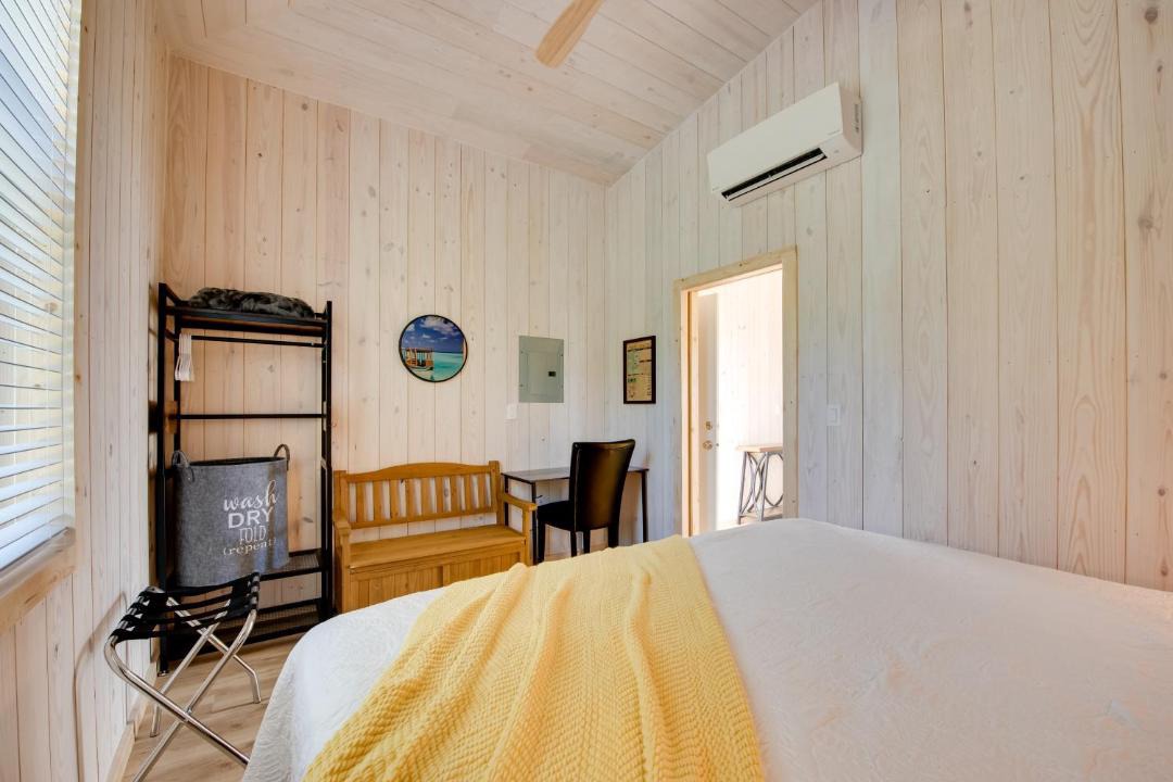 Photo of Bedroom in Carrabelle