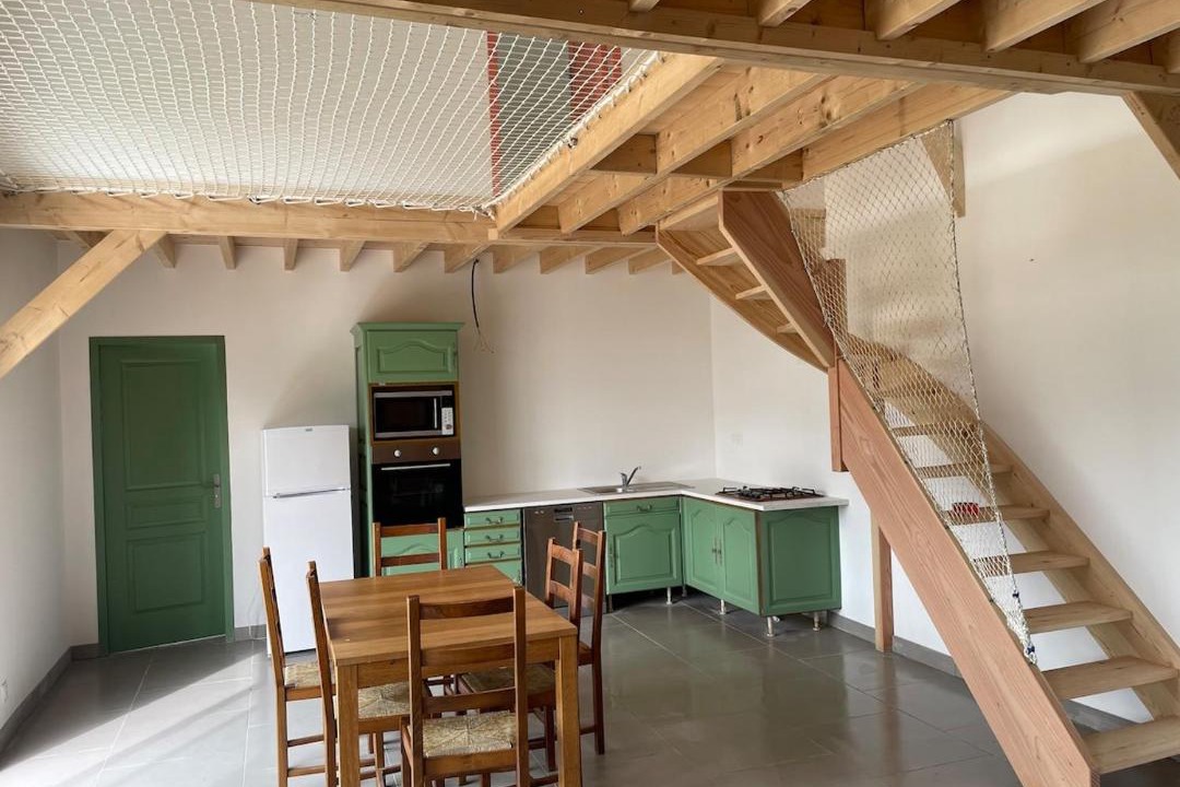 Photo of Others in Bernesq