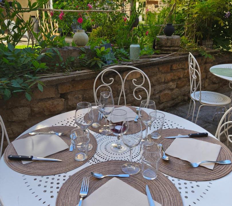 Photo of Others in Nolay