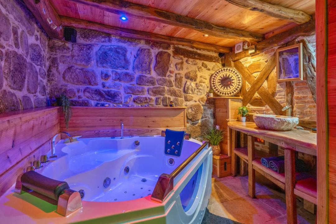 Photo of Bathroom in Figeac