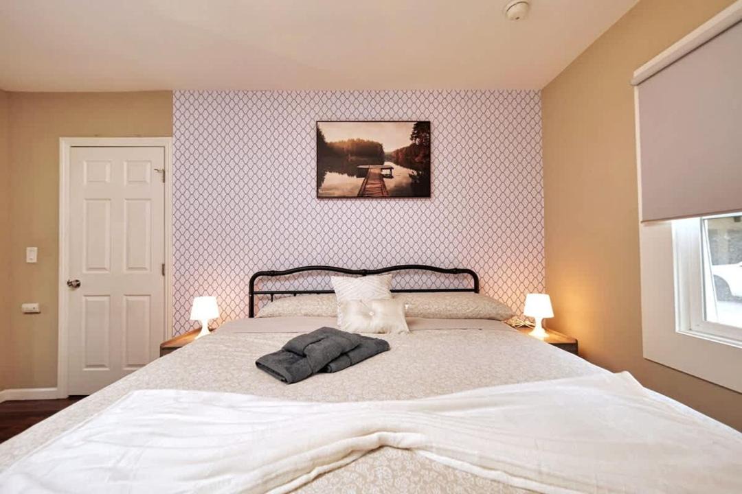 Photo of Bedroom in Poets Corner