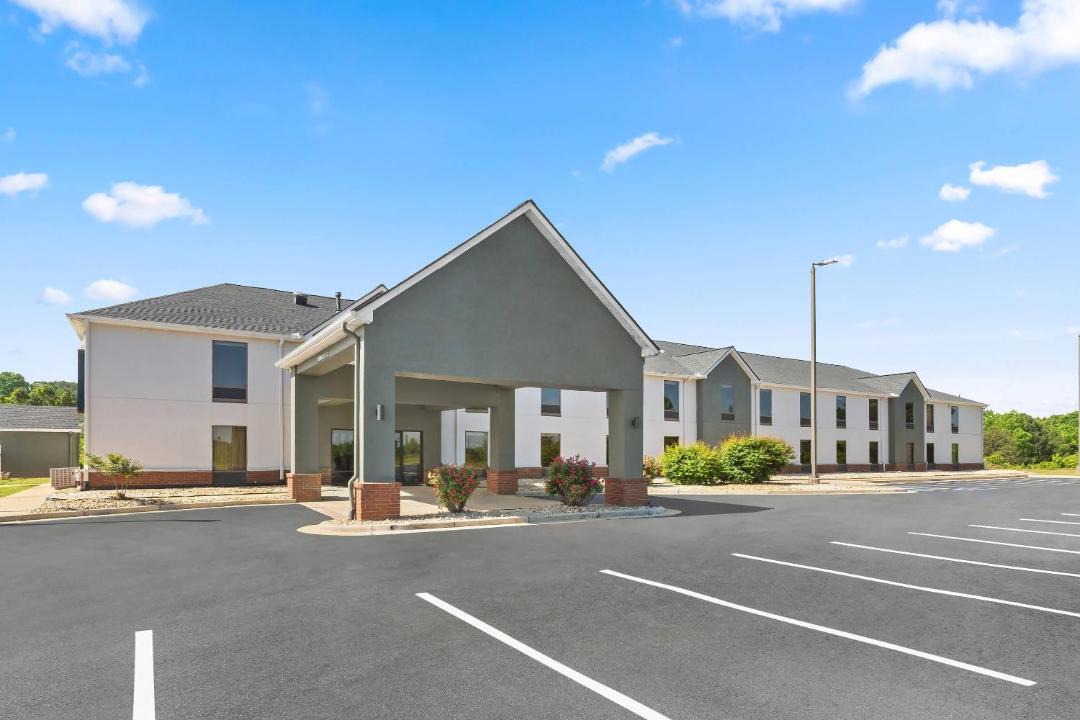 Photo of Buildings in Tallapoosa