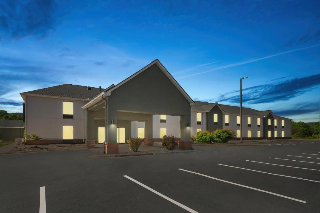 Photo of Buildings in Tallapoosa