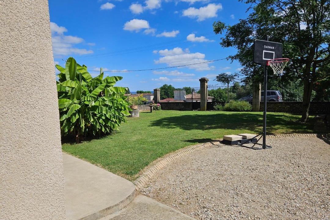 Photo of Others in Bouge-Chambalud