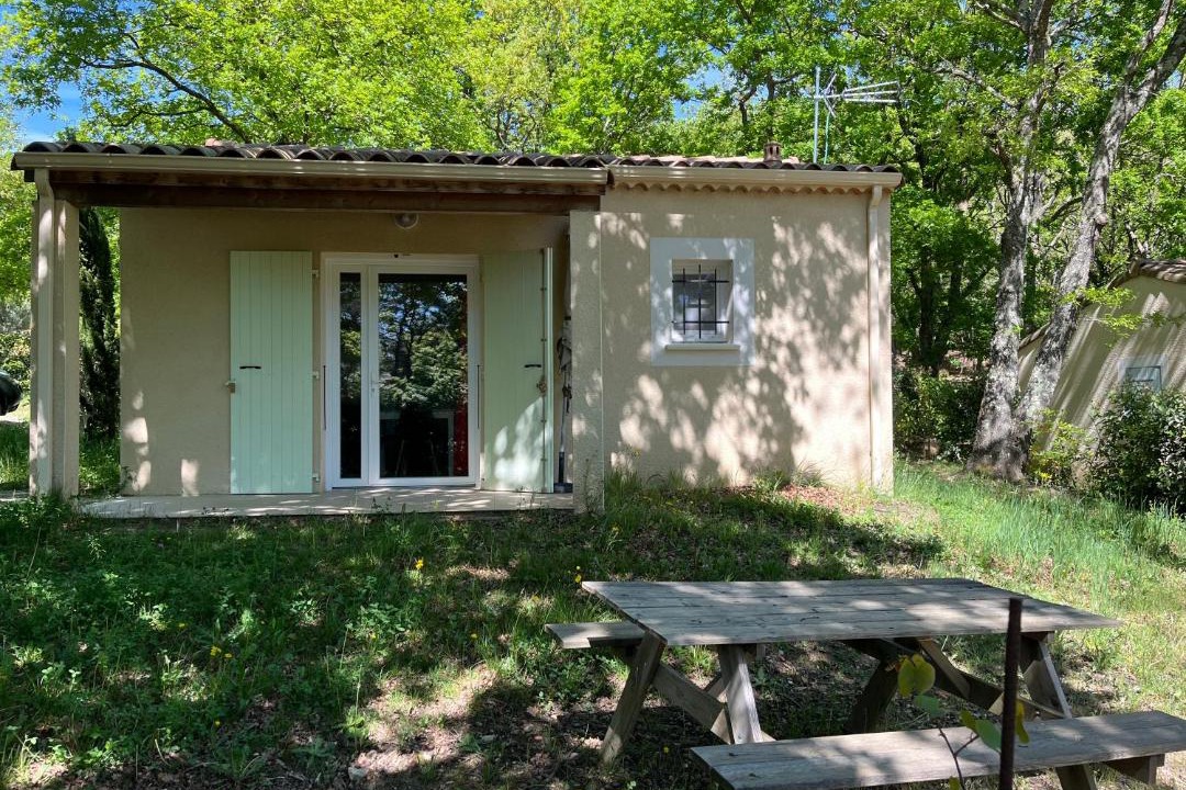 Photo of Others in Valaurie