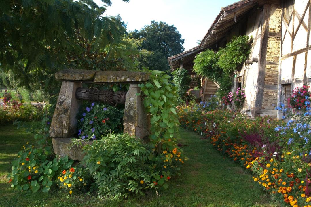 Photo of Buildings in Vescours