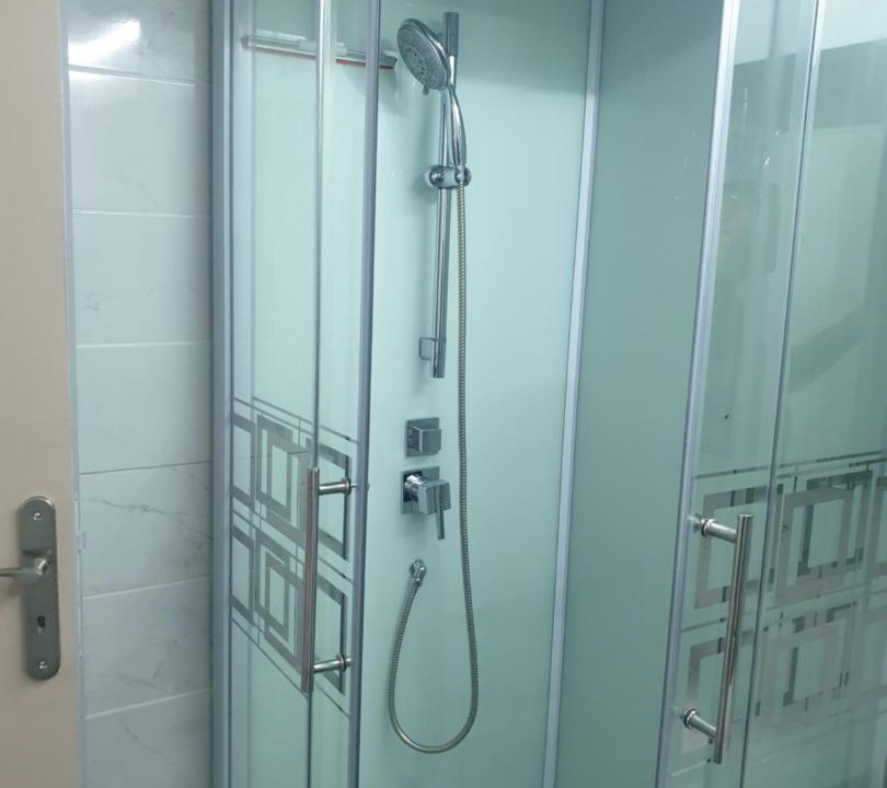 Photo of Bathroom in Oyonnax