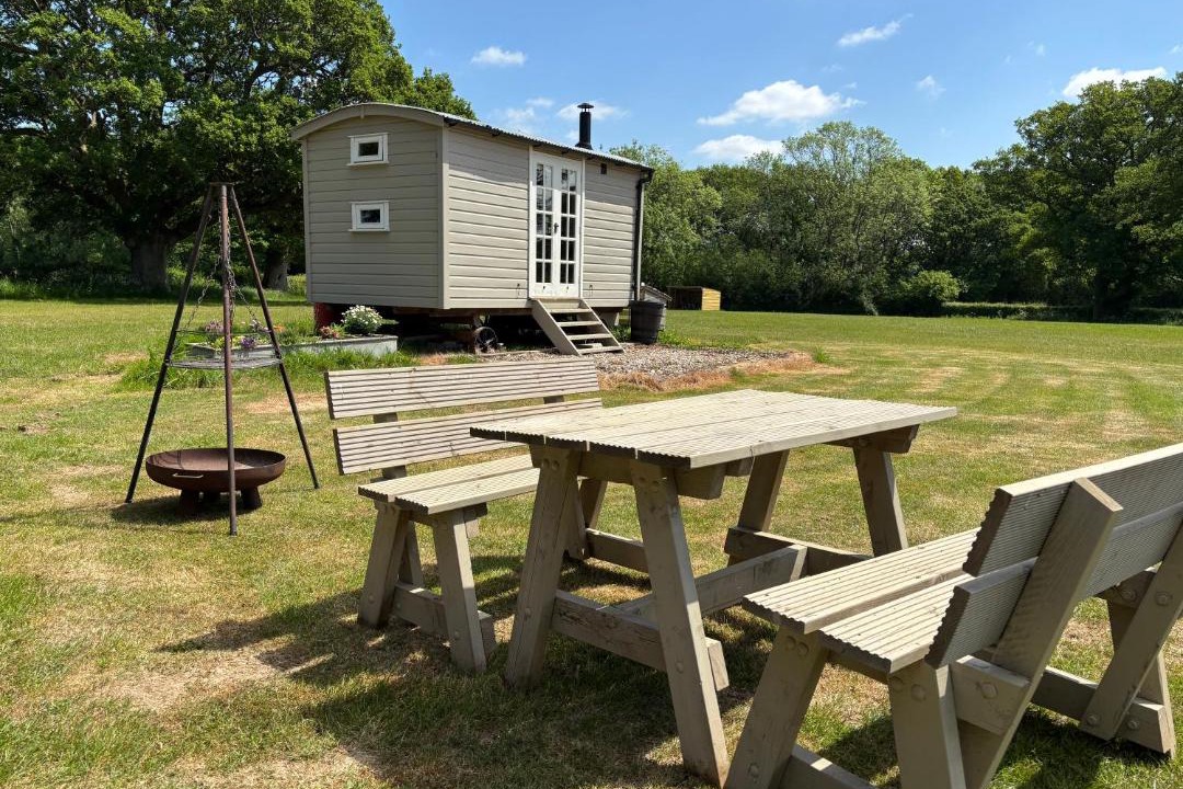 Photo of Others in Lickfold