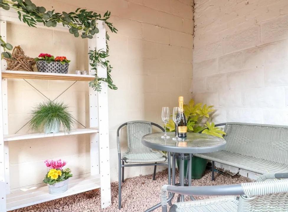 Photo of Others in Tean