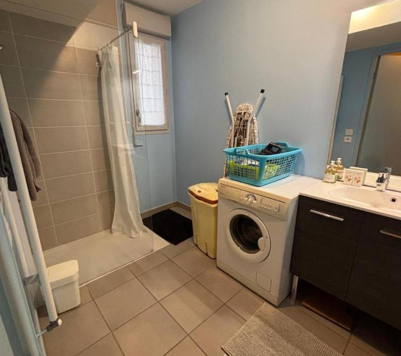 Photo of Others in Vaulx-en-Velin