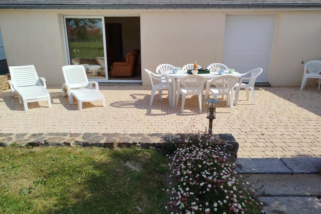 Photo of Others in Dragey-Ronthon