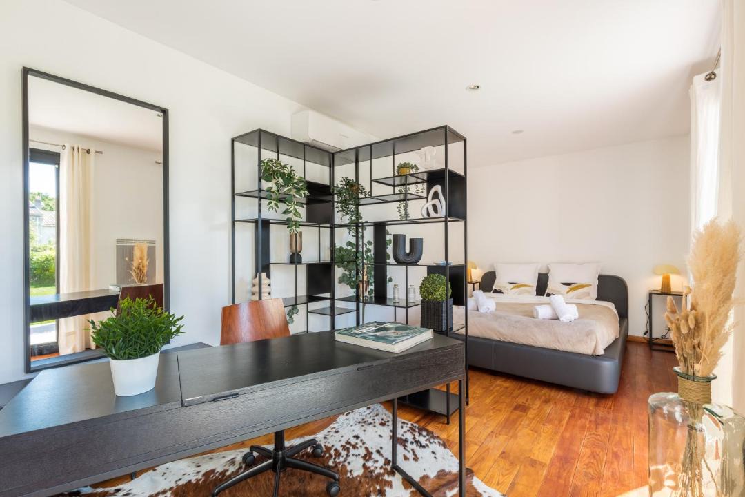 Photo of Others in Begles