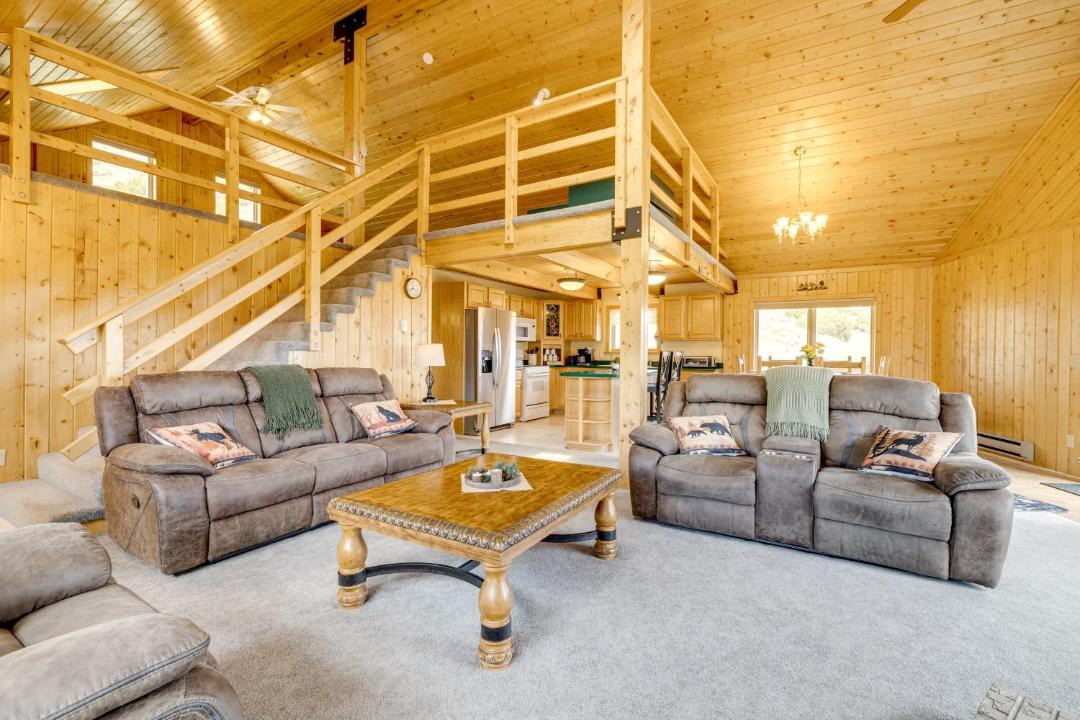 Photo of Others in Lander