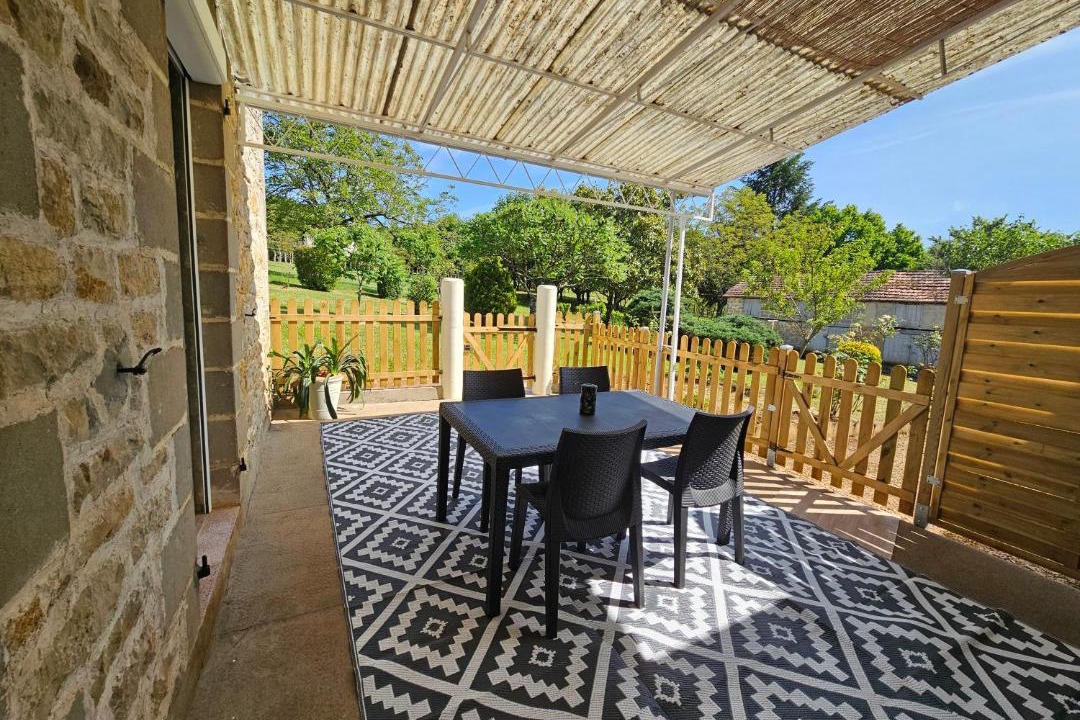 Photo of Patio Balcony in Grezes