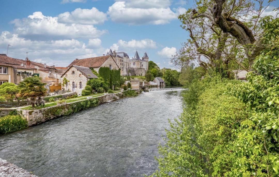 Photo of Others in Verteuil-sur-Charente
