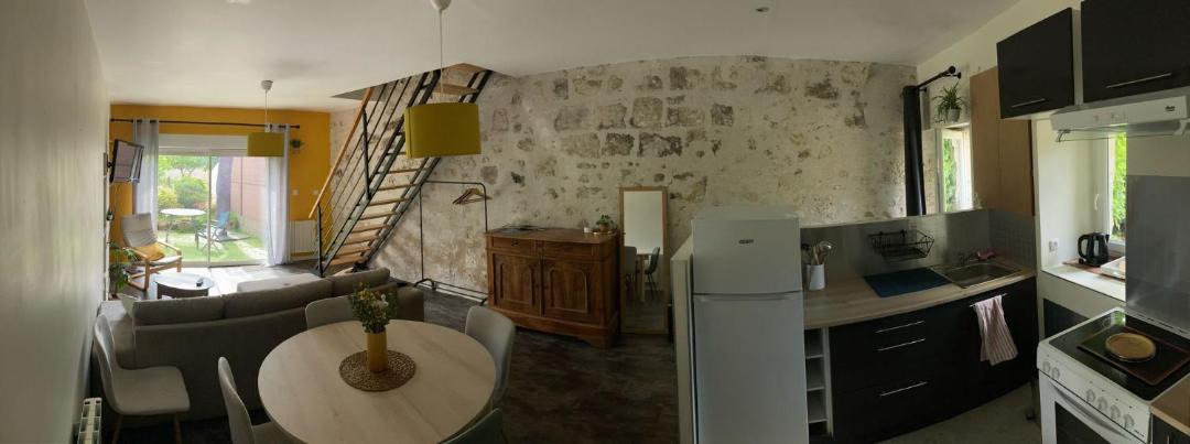Photo of Kitchen in Vernantes