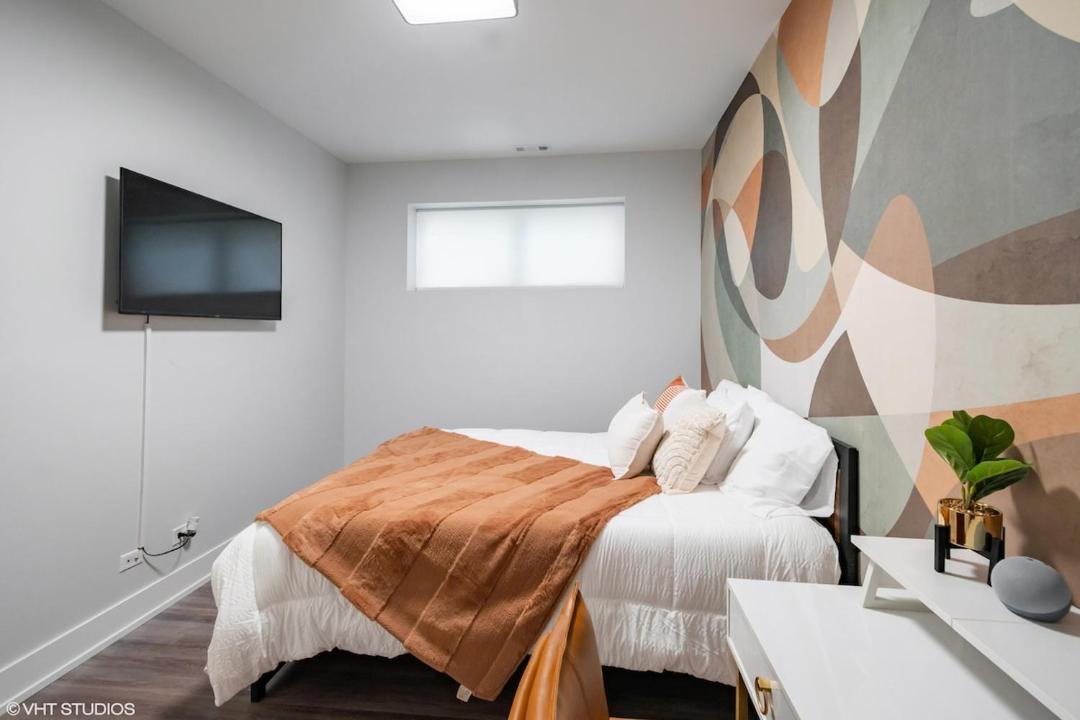 Photo of Others in Woodlawn