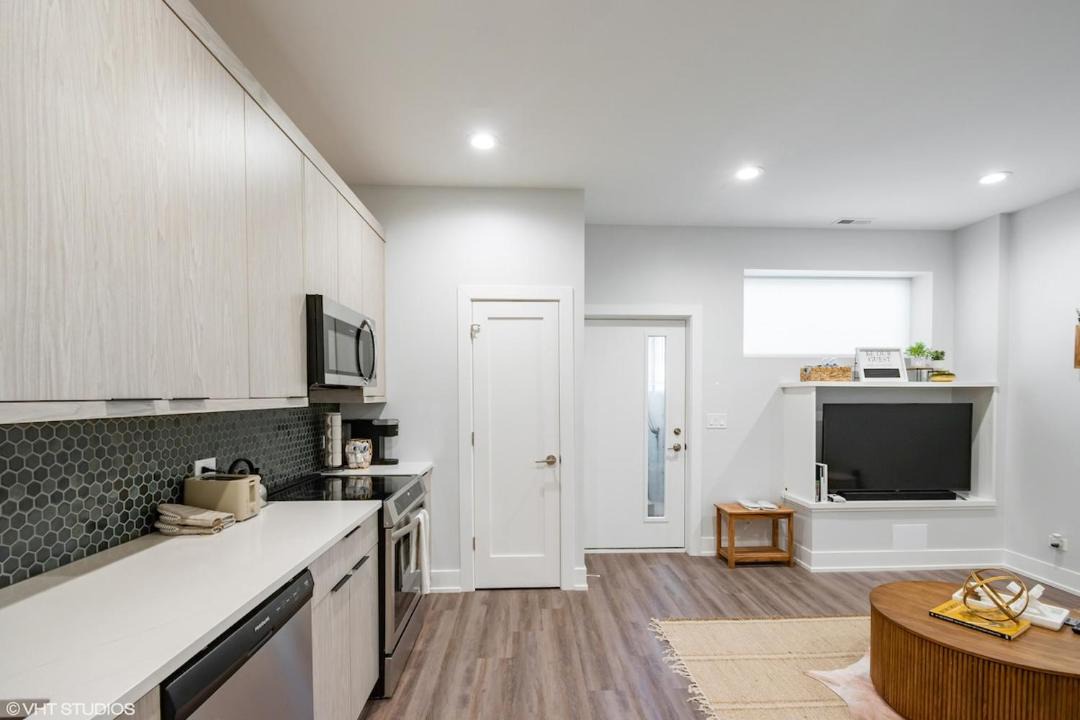 Photo of Others in Woodlawn