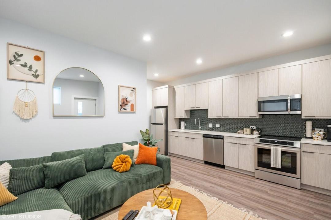 Photo of Others in Woodlawn