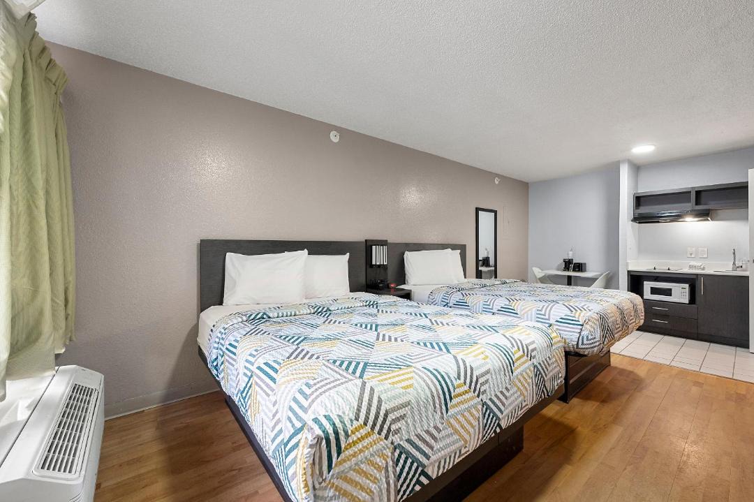 Photo of Bedroom in Roswell