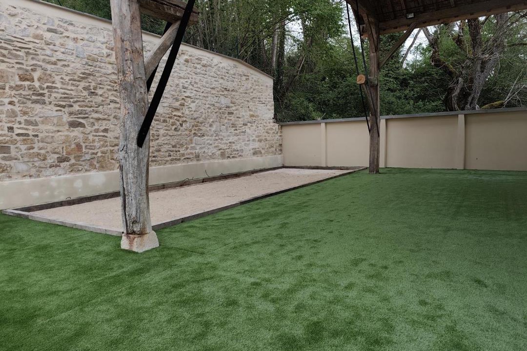 Photo of Others in Chablis