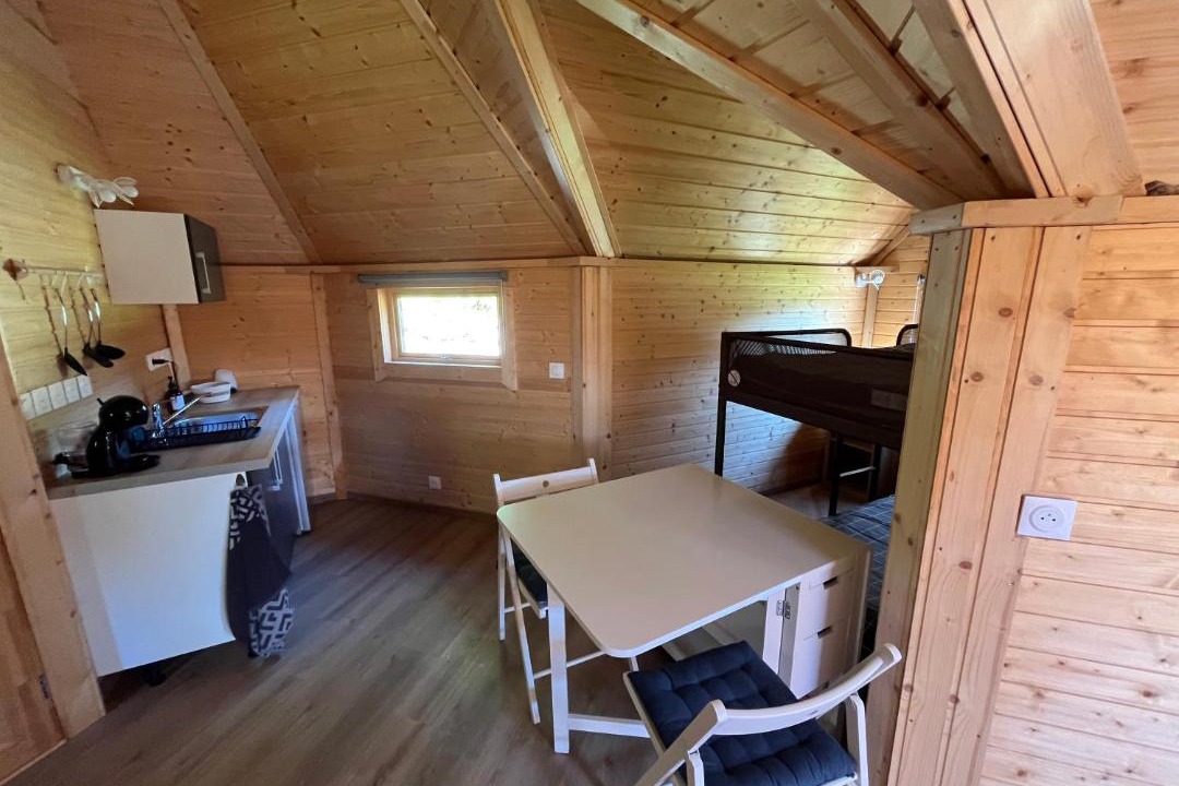 Photo of Others in Albe