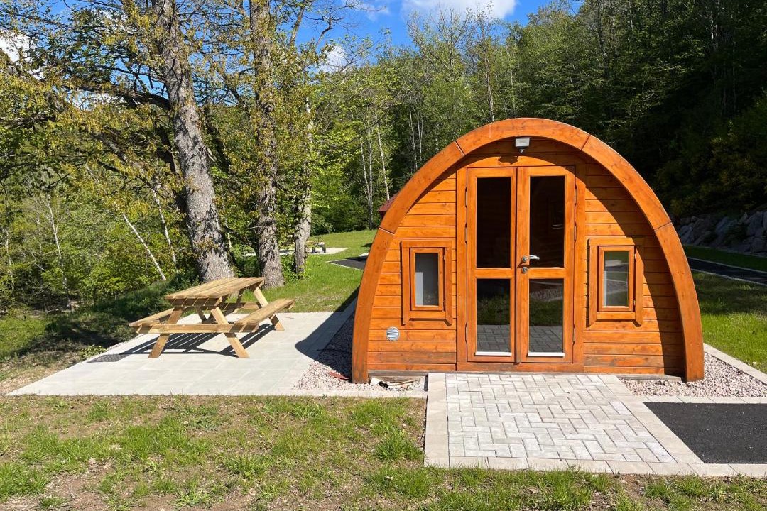 Photo of Others in Albe