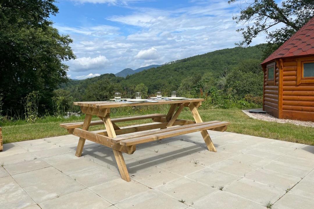 Photo of Others in Albe