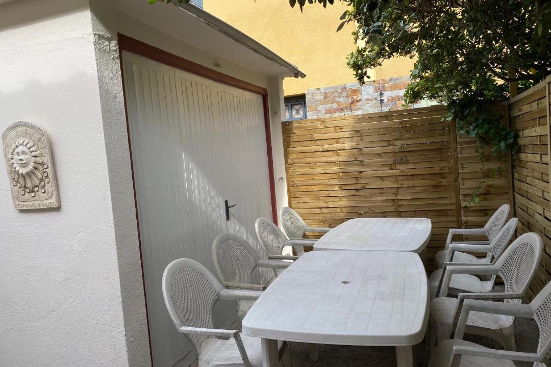 Photo of Patio Balcony in La Jetee