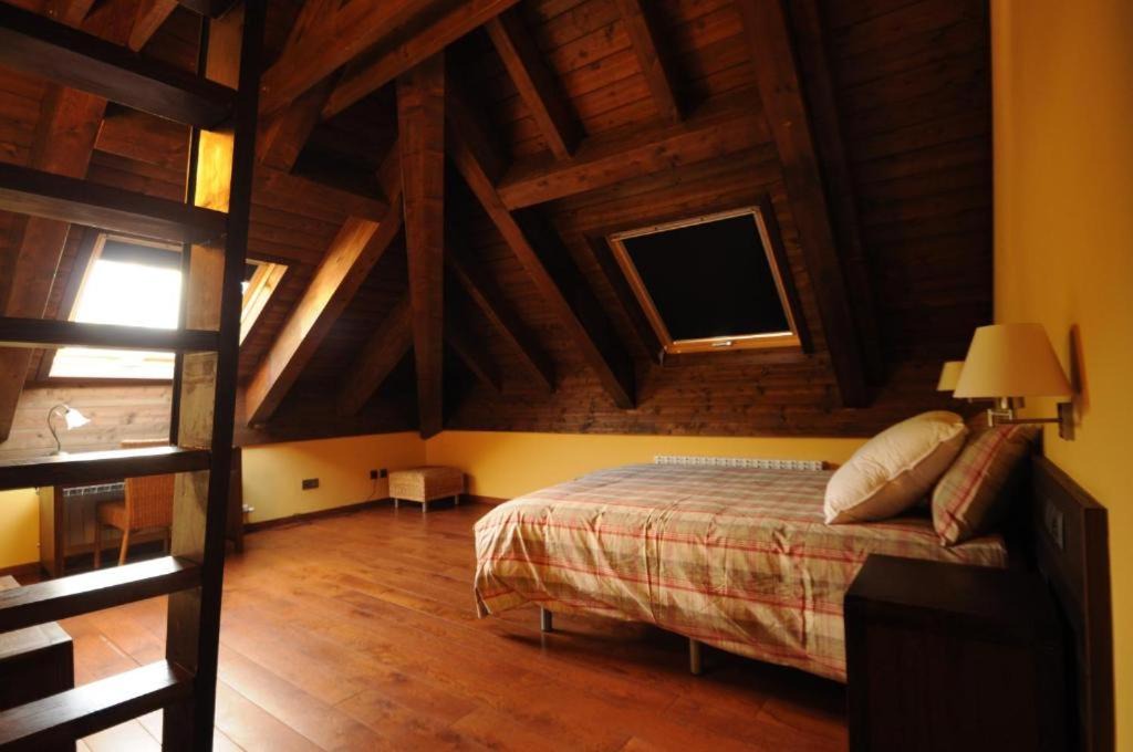 Photo of Bedroom in Castanesa