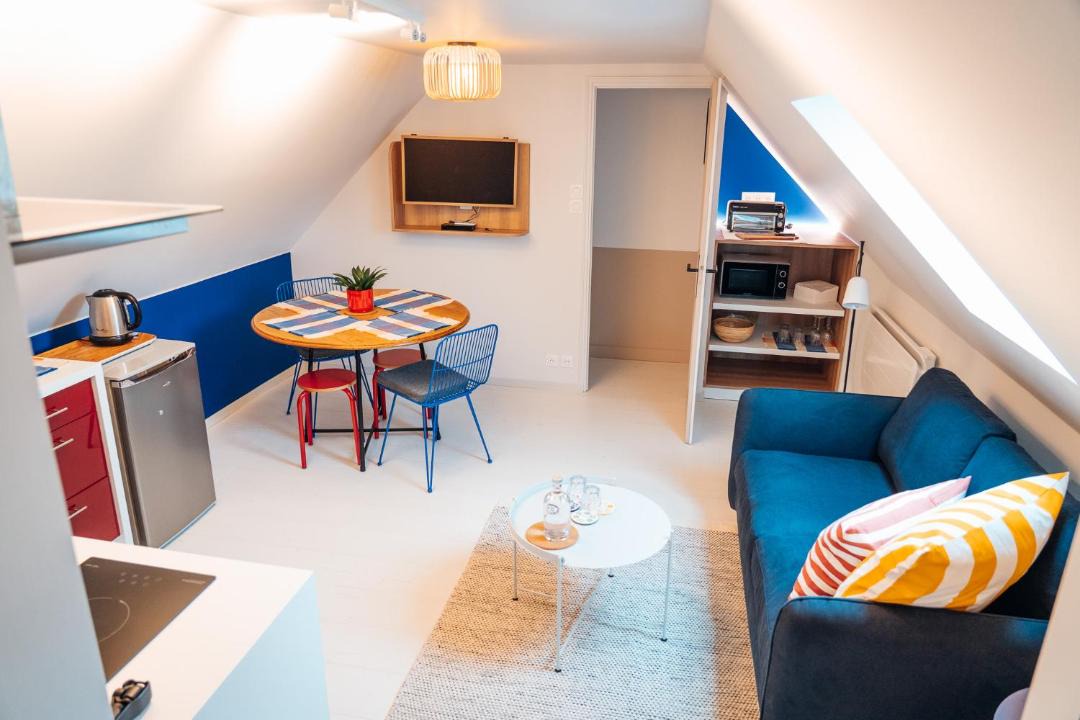 Photo of Others in Coulomby