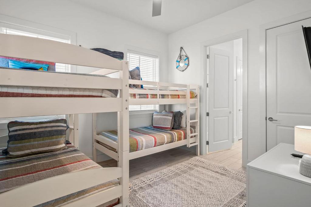 Photo of Bedroom in Cinnamon Shore