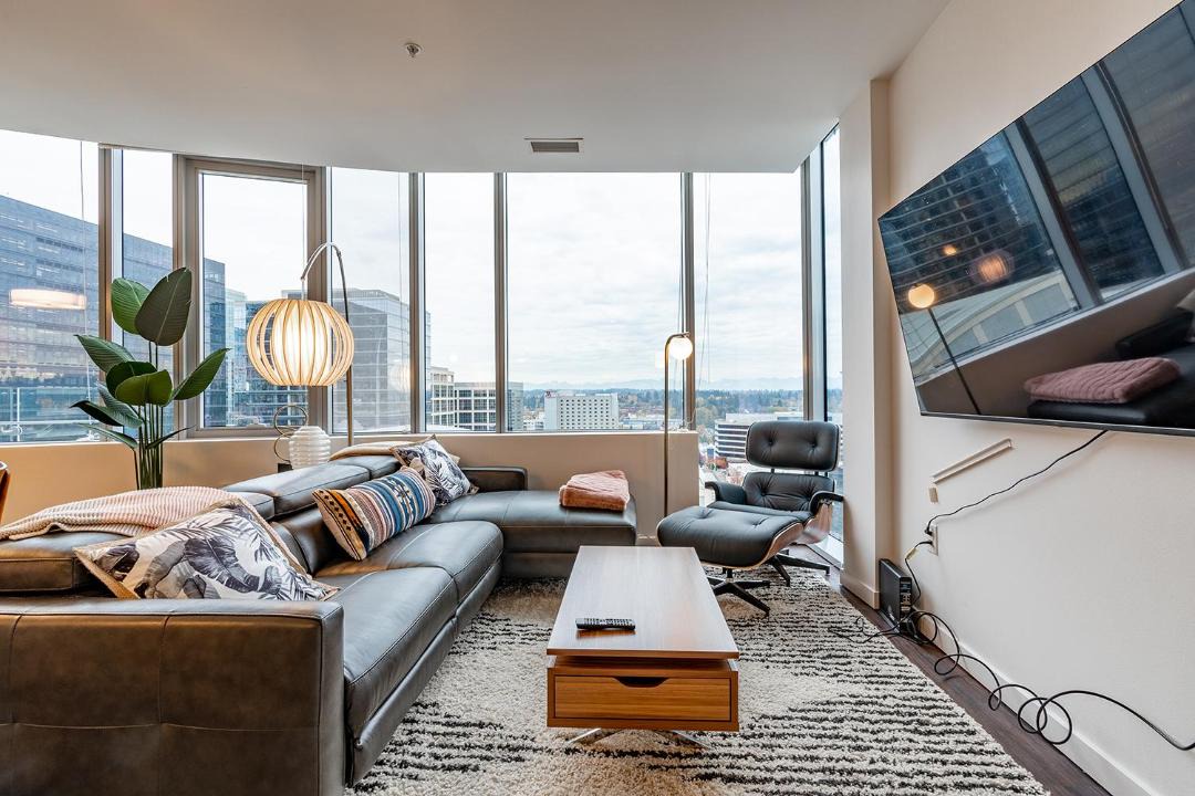 Photo of Livingroom in West Bellevue