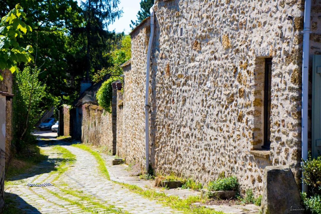 Photo of Buildings in Saint Germain les Arpajon