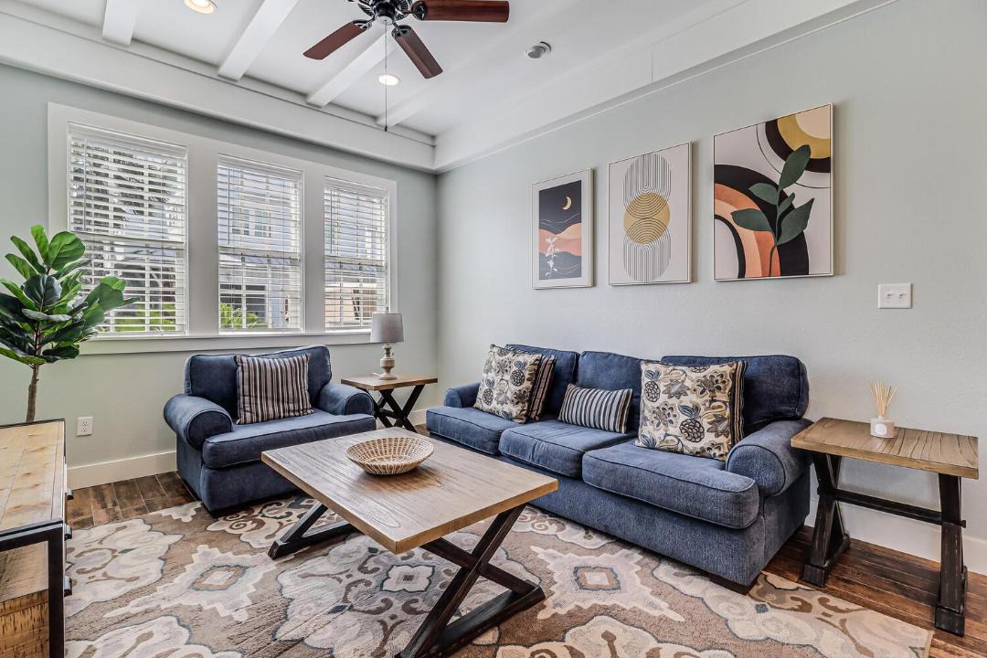 Photo of Livingroom in Cinnamon Shore
