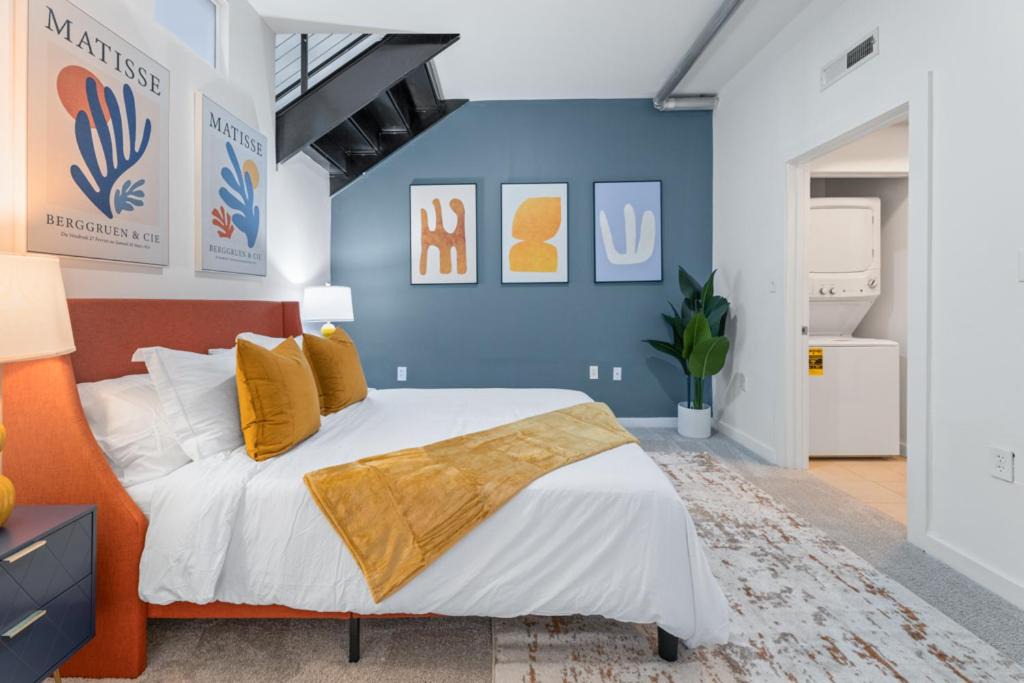 Photo of Bedroom in Atlantic Station Area