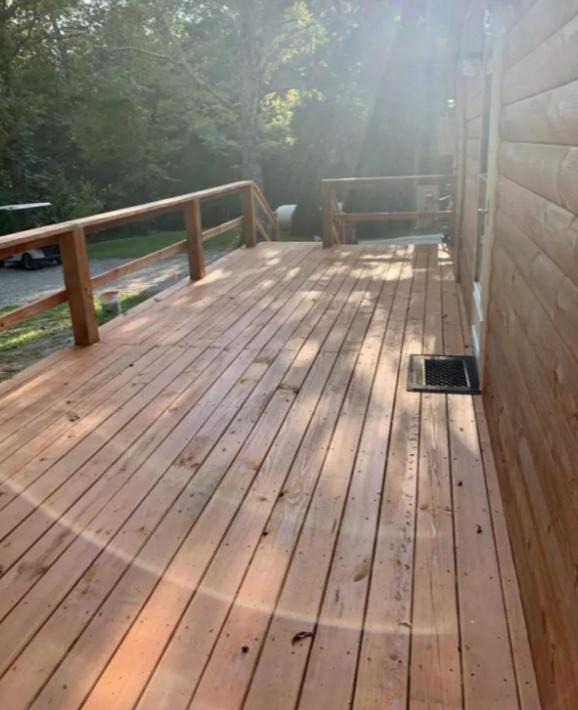 Photo of Others in Jamestown